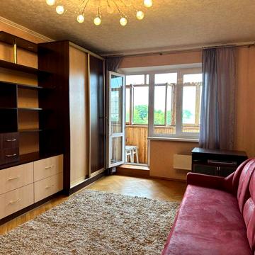 Печенізька 9,оренда роздільної 2к квартири. Татарка м Лукянівська