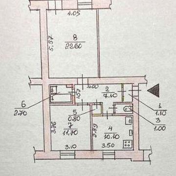 Продаю 2 к/к проспект Мира остановка Автовокзал.