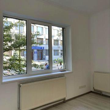 Продаж 2кім квартири в центрі