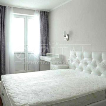 Продаж квартира Київ Голосіївський Феодосійська 1А (65м2)