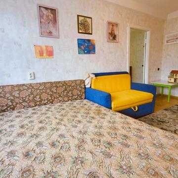 Дарницький бульв., 21