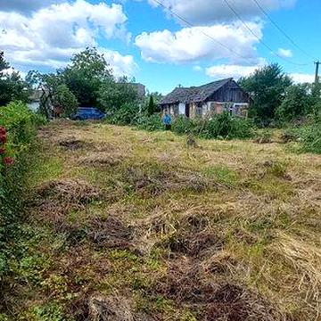 Продається будинок із землею