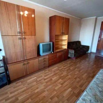 Сдам 1 к квартиру Надежды Алексеенко100, Уральская Рабочая