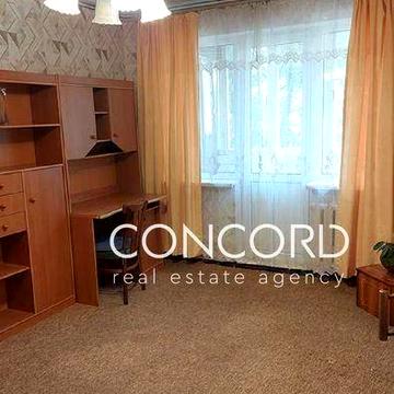 Метро Вокзальна. Митрополита Василя Липківського вул., 5, Соломʼянка