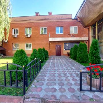 Виставкова, 1