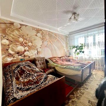 Продвм 2-кімнатну квартиру поліпшеного планування на вул. Ковельській
