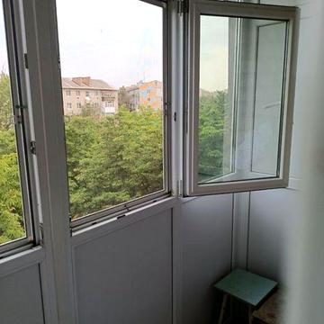 Продам 2- ую квартиру в центе