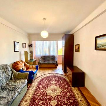2-к. кв. пр. Берестейський (Перемоги), 25 Політехнічний інститут 2 хв.