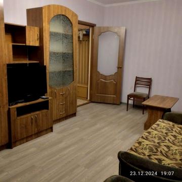 Аренда,2-х комнатная квартира корабельный