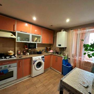 Продам житловий будинок, 10 хвилин від м. Індустріальна (Пролетарська)