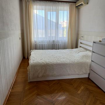 Преображенська вул., 79