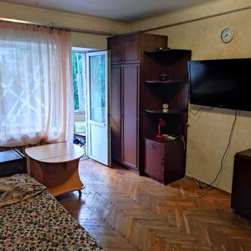 Бакинська вул., 34