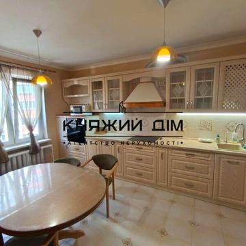 Урлівська вул., 34
