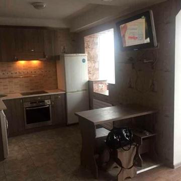 Здам 1 кімнатну квартиру в 1 хвилині від м. Героїв Дніпра