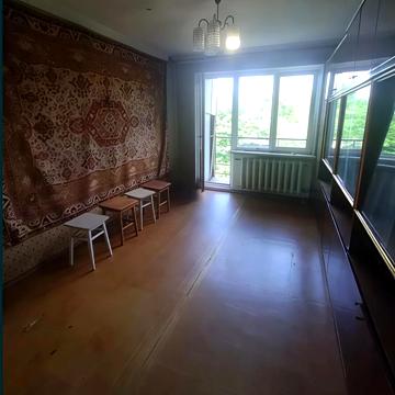 Князя Володимира Великого просп., 141