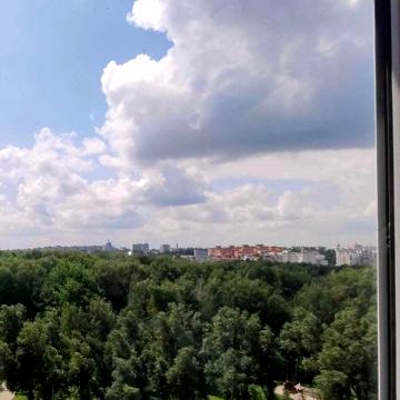 Затишна квартира на Сонячному масиві з окремими кімнатами