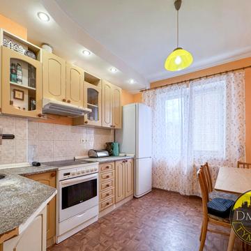 Оболонський просп., 21