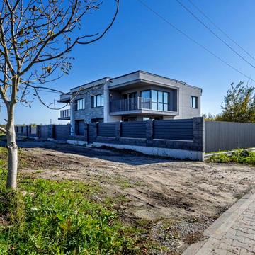 Хмельницького, 2