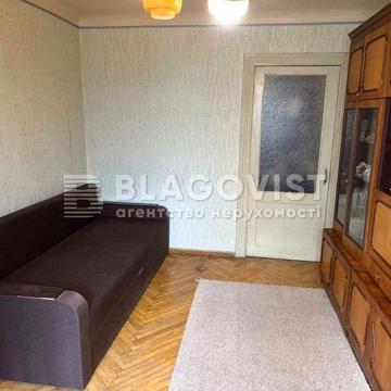 Продам 3-кімнатну квартиру на вул. Неходи Івана 3!