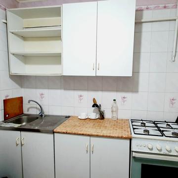 Тернопільська вул., 32