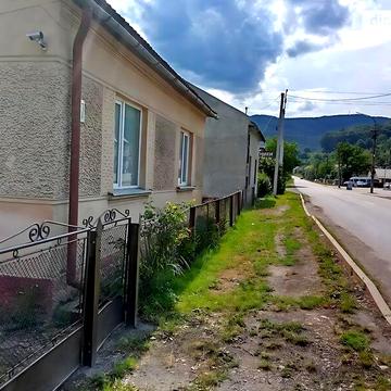 Продаж 3к Дім Ужгородська (Жовтнева) вулиця