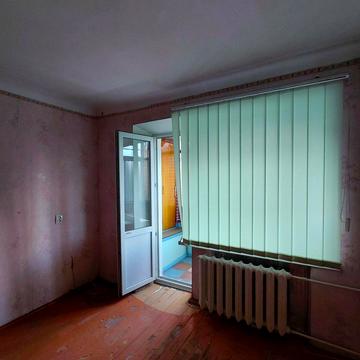 Героїв Крут вул. (12 Квітня), 25