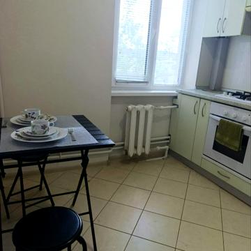 Олександра Поля просп. (Кірова), 80-Б