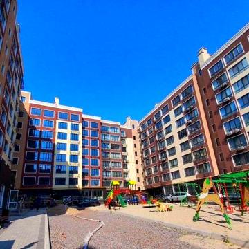 Продаж 2 кімнатної квартири в центрі міста – перший продаж