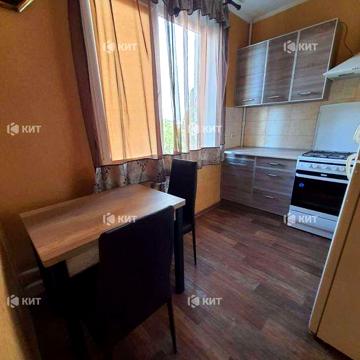 1к., м. Спортивна, Захисників України ( Восстания, Полевая ул.) 106429