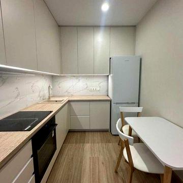 Однокімнатна квартира в Скай Авеню