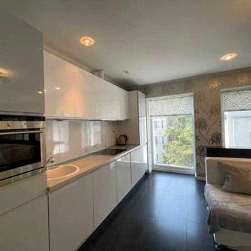 Продаж Леонтовича 5 Авторський ремонт 3к 65кв Сталінка ЦЕНТР ВИГІДНО