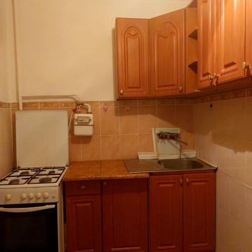 15 Квітня вул., 7