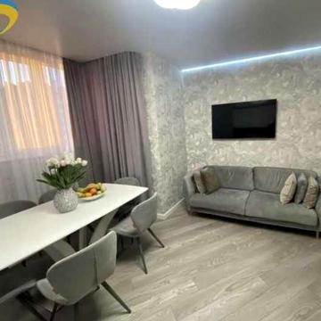 Дмитриевский-3. Квартира с ремонтом - быстрая продажа!