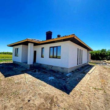 р Продається новий будинок в Рівному — 130 м² + 6 соток