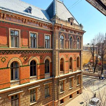Терміново !Ексклюзивна 2-кім квартира в центрі міста