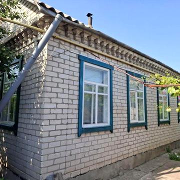 Продається добротний будинок в смт Іларіоново (Яворницьке)