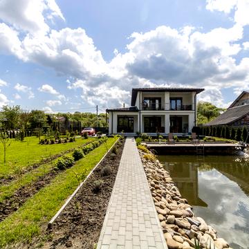 Львівська вул.