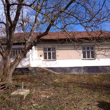 Продаж будинку з ВЕЛИКОЮ ділянкою за доступною ціною