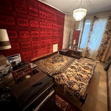 6-та Слобідська вул., 49