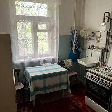 Продам 3-х кімнатну  Сталінку на Севгоке