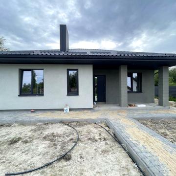 Продаж затишного будинку біля Луцьку