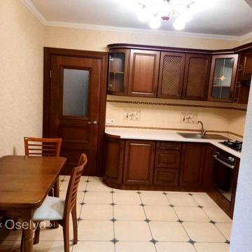 Боголюбова вул., 20