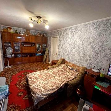 Продаю 2-кімнатну квартиру зупинка Світанок вул Вячеслава Чорновола