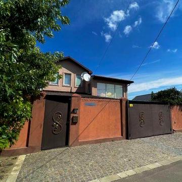 2х эт.дом, центр Варваровки-95000$