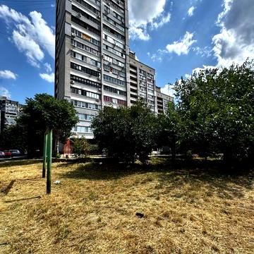 Продам 3к кирпич высотку ср. этаж 73 м² РЕМОНТ на 90% Рабочая