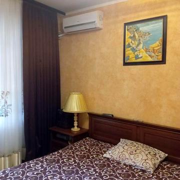 Продам 3х кімнатну чешку з автономкою на Соцмісті.