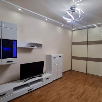 Бориса Гмирі вул., 14