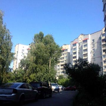 Продается  двухкомнатная квартира Вышгород ул. Шолуденко 6б.