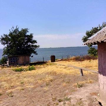 Продаю дом на берегу лимана в Граденицах