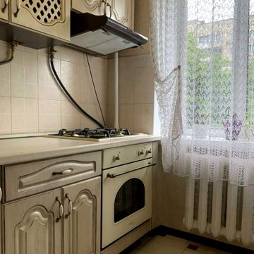 Дегтярівська вул., 11